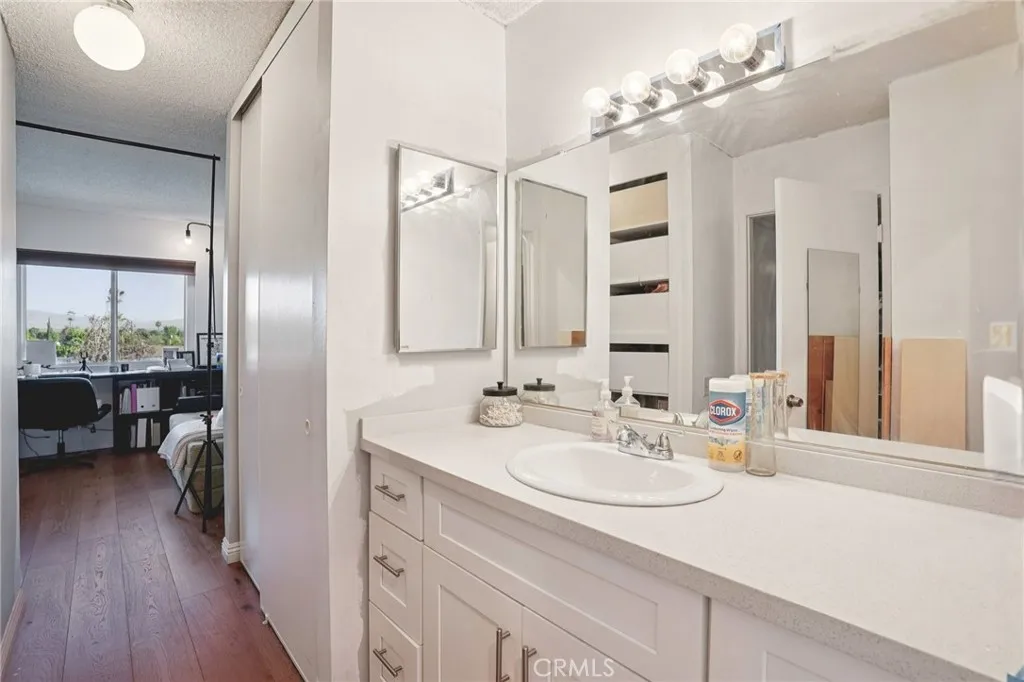 Additional image 15 of 5460 White Oak Ave Unit C315, Encino, CA 91316