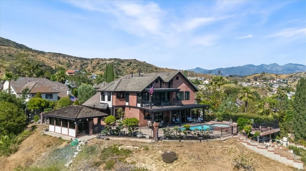 Additional image 3 of 834 Moorside Drive, Glendale, CA 91207