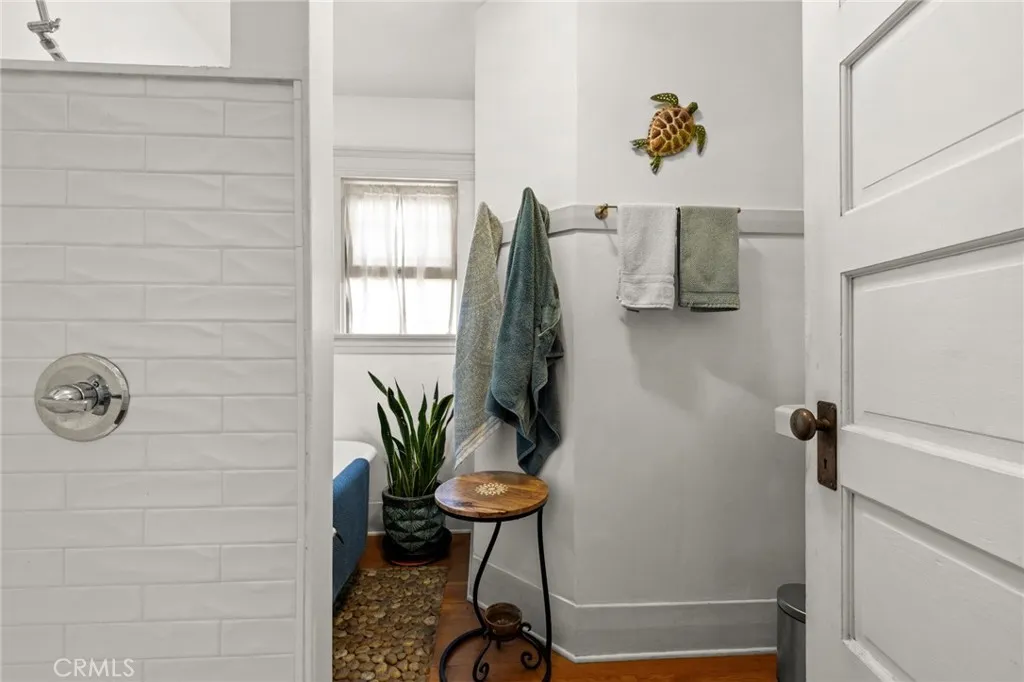 Additional image 124 of 628 W 10th Street, Long Beach, CA 90813