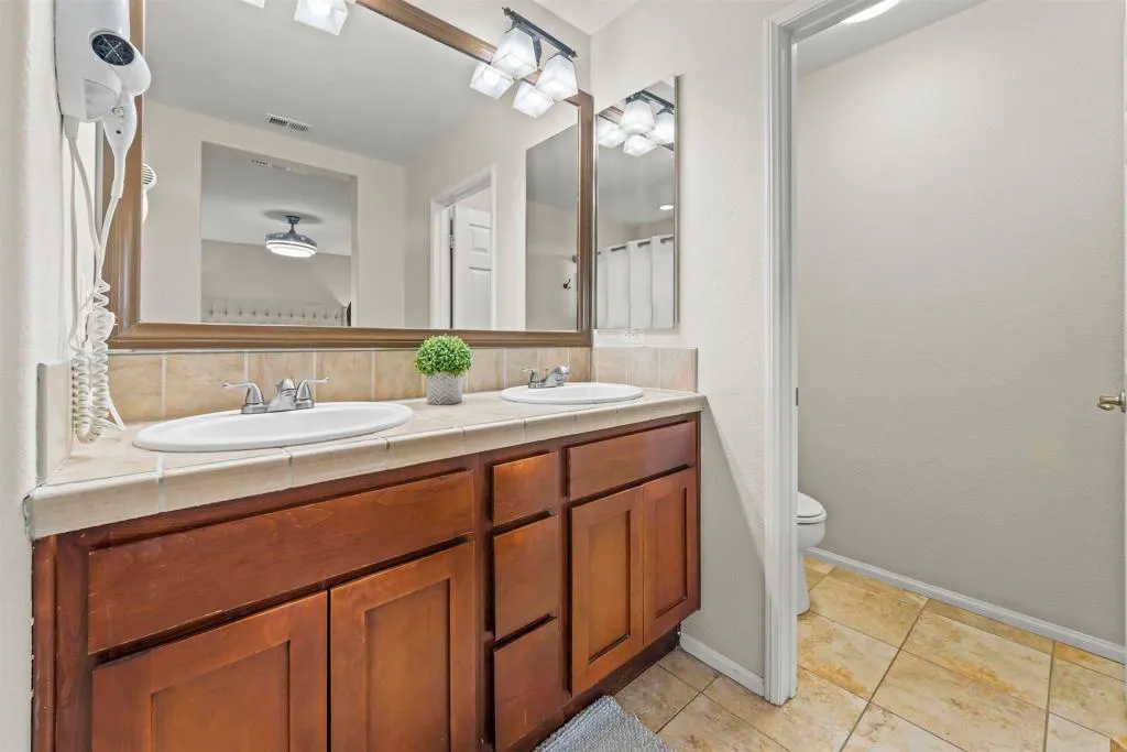 Additional image 98 of 2194 Honeybee Street, Chula Vista, CA 91915
