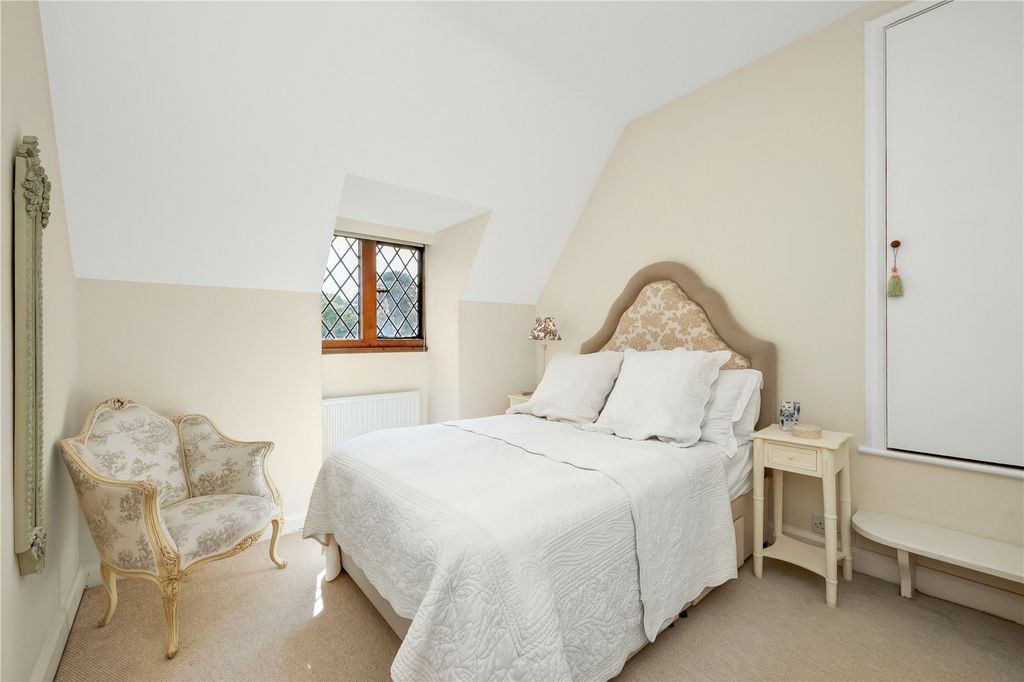Additional image 15 of 8 bed detached house to rentYaffle Road, Weybridge KT13