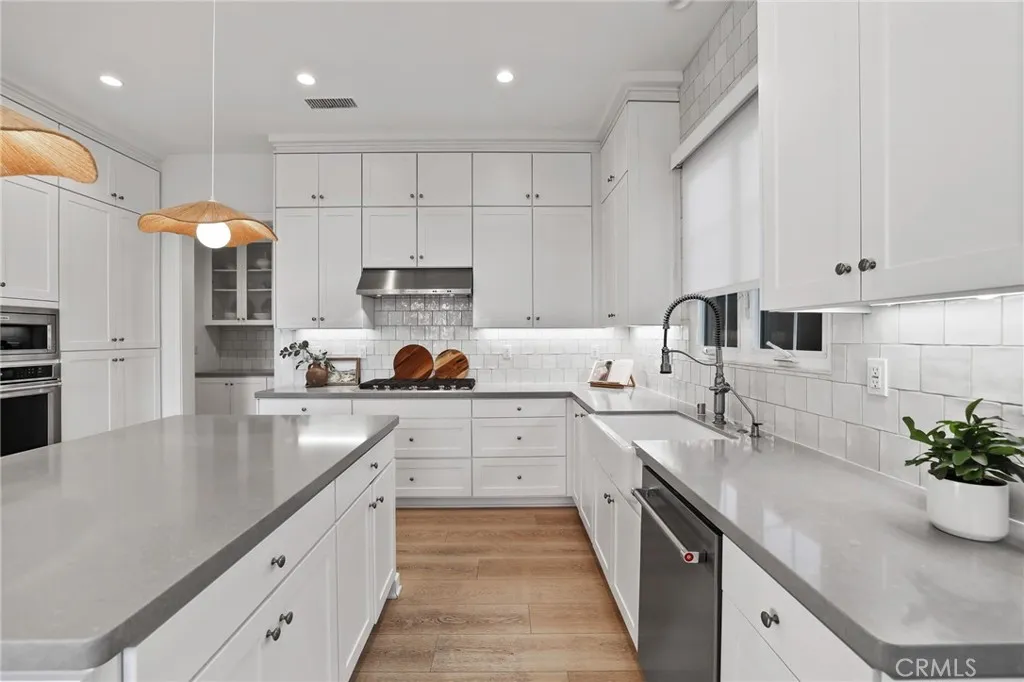 Additional image 87 of 103 Vigna, Irvine, CA 92602