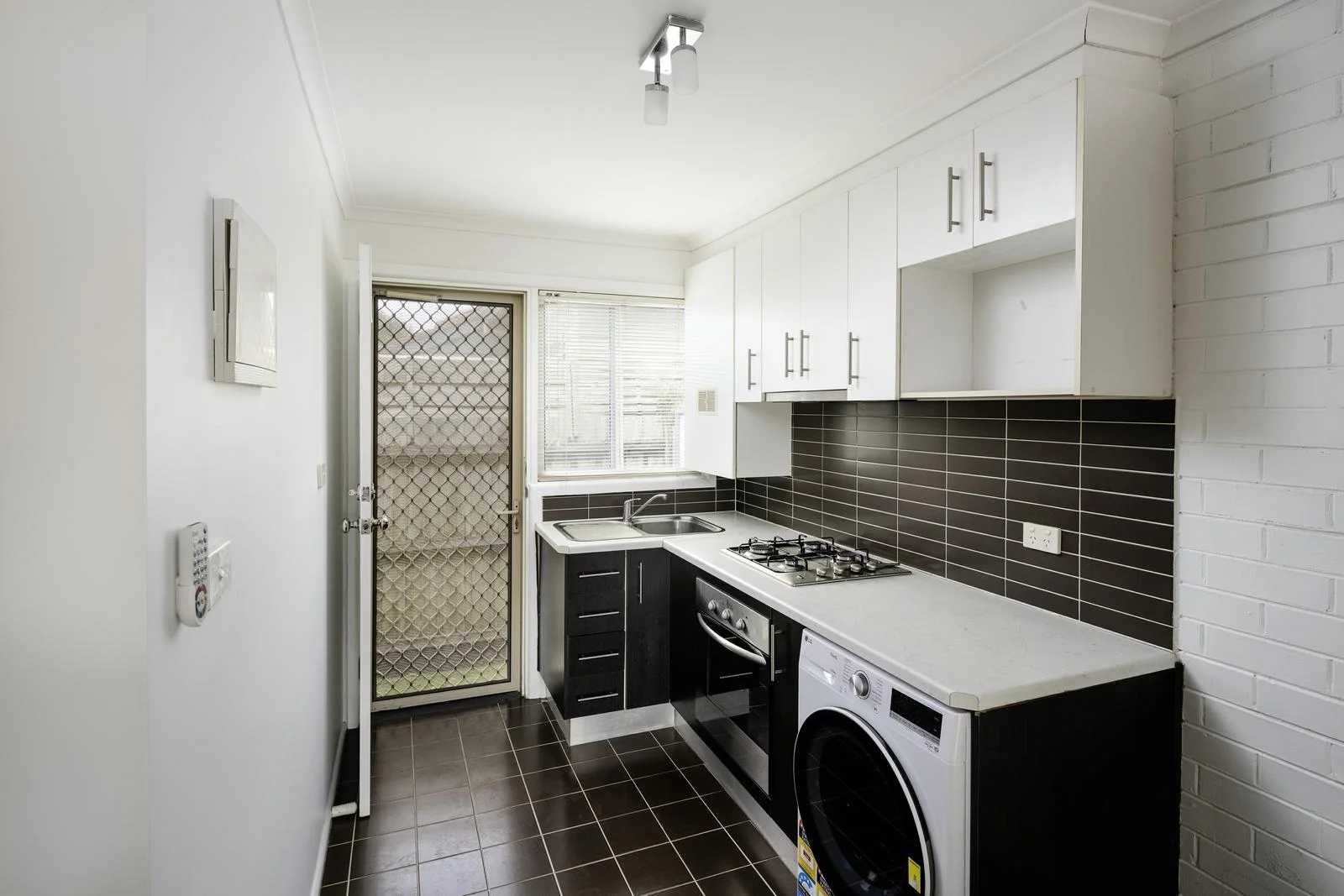 Additional image 7 of 3/6 Storey Road, Reservoir VIC 3073