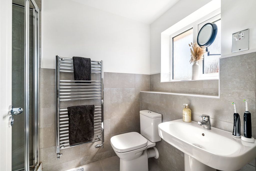 Additional image 13 of 4 bed detached house to rentField Avenue, Saxilby LN1