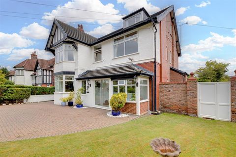 Dowhills Road, Blundellsands L23