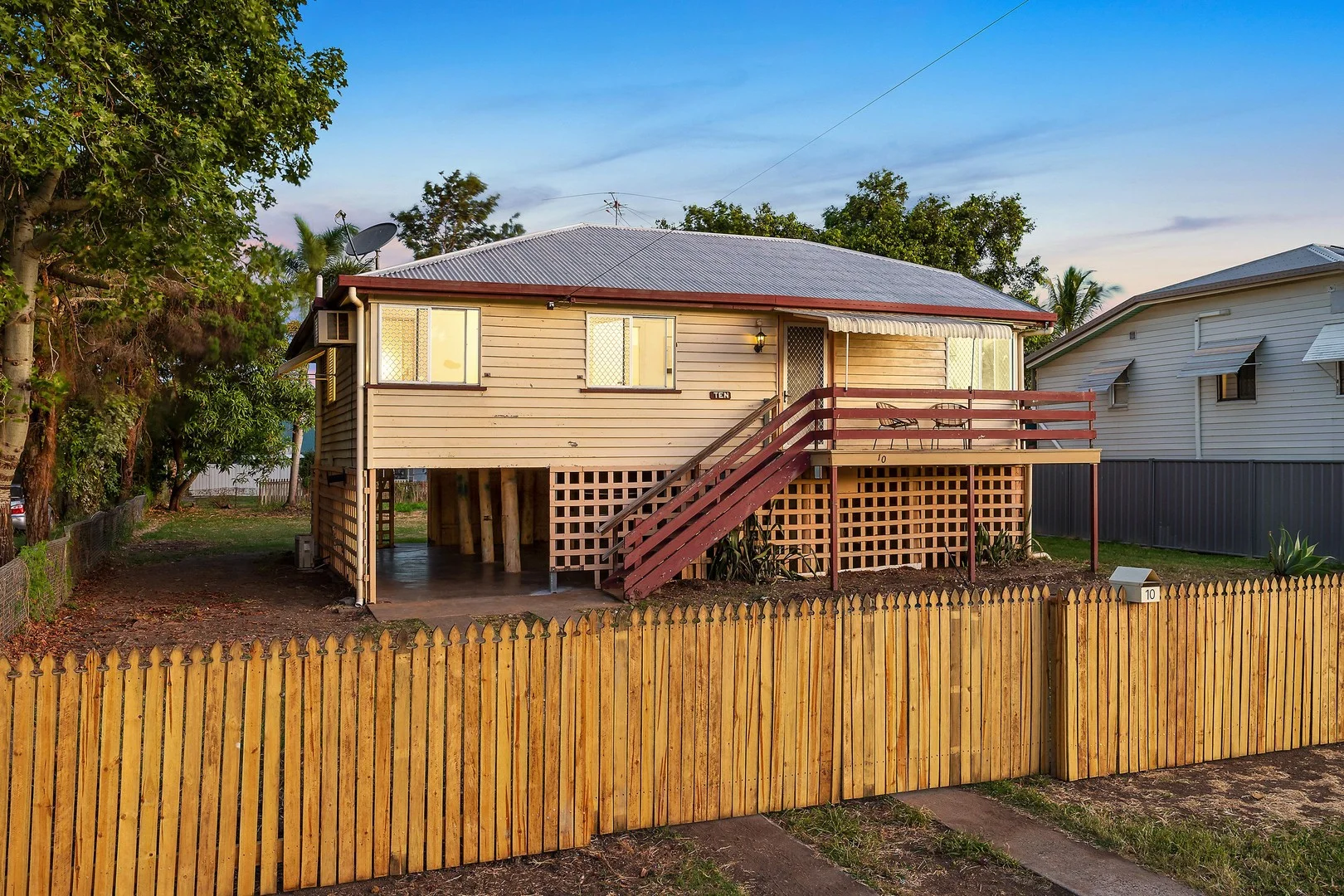 10 Hogan Street, Park Avenue QLD 4701