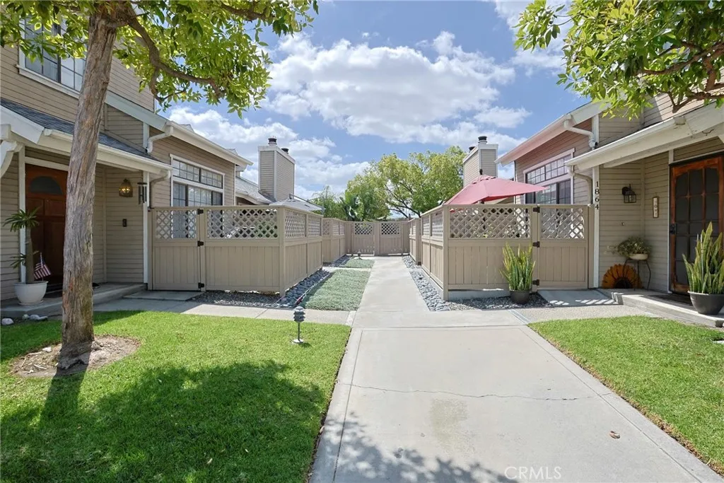 1872 W Falmouth, Anaheim, CA 92801