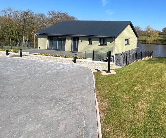 Additional image 2 of 2 bed lodge to rentWoodbury Salterton, Exeter EX5