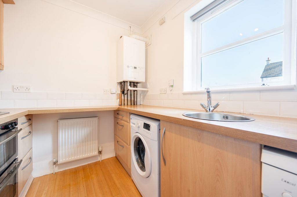 Additional image 4 of 2 bed terraced house to rentMeadow Rise, Newton Mearns, Glasgow G77
