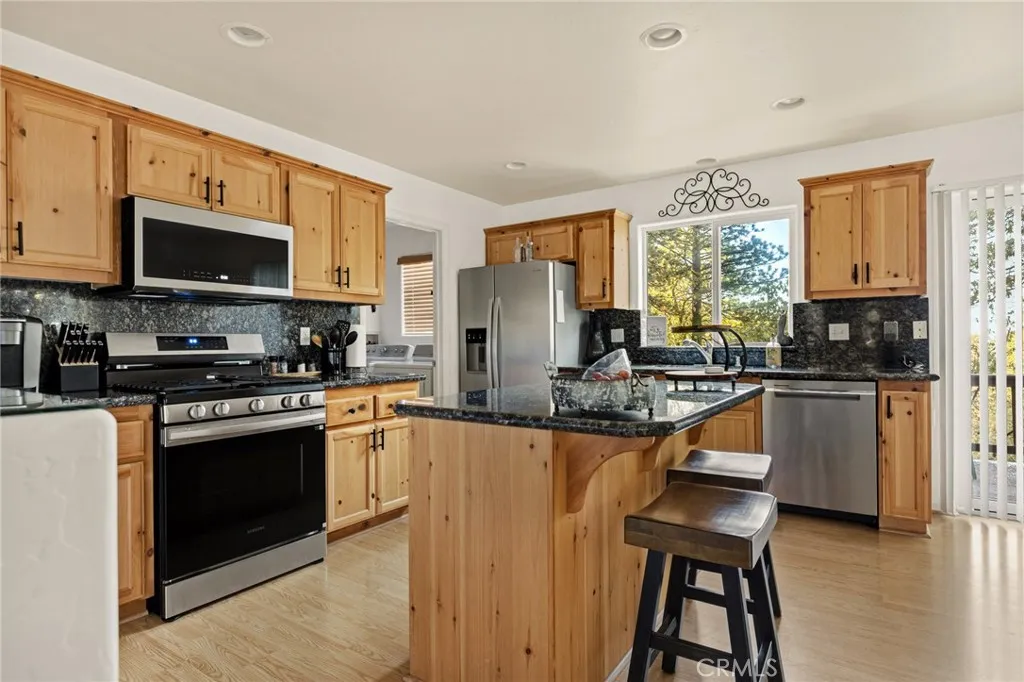 Additional image 43 of 30701 Knoll View Dr, Running Springs, CA 92382