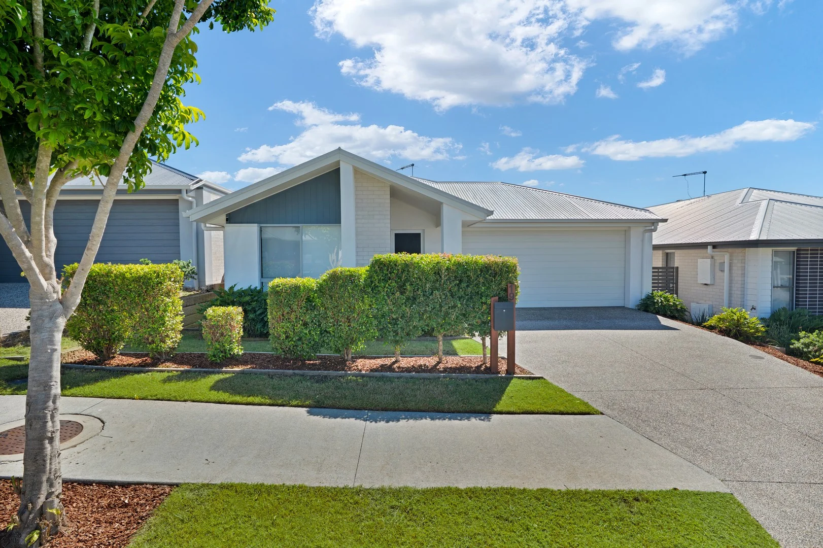 19 Austin Way, Park Ridge QLD 4125