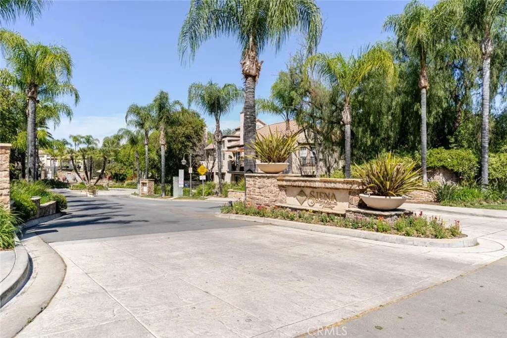 24145 Del Monte Drive Unit 319, Valencia, CA 91355 photo 2