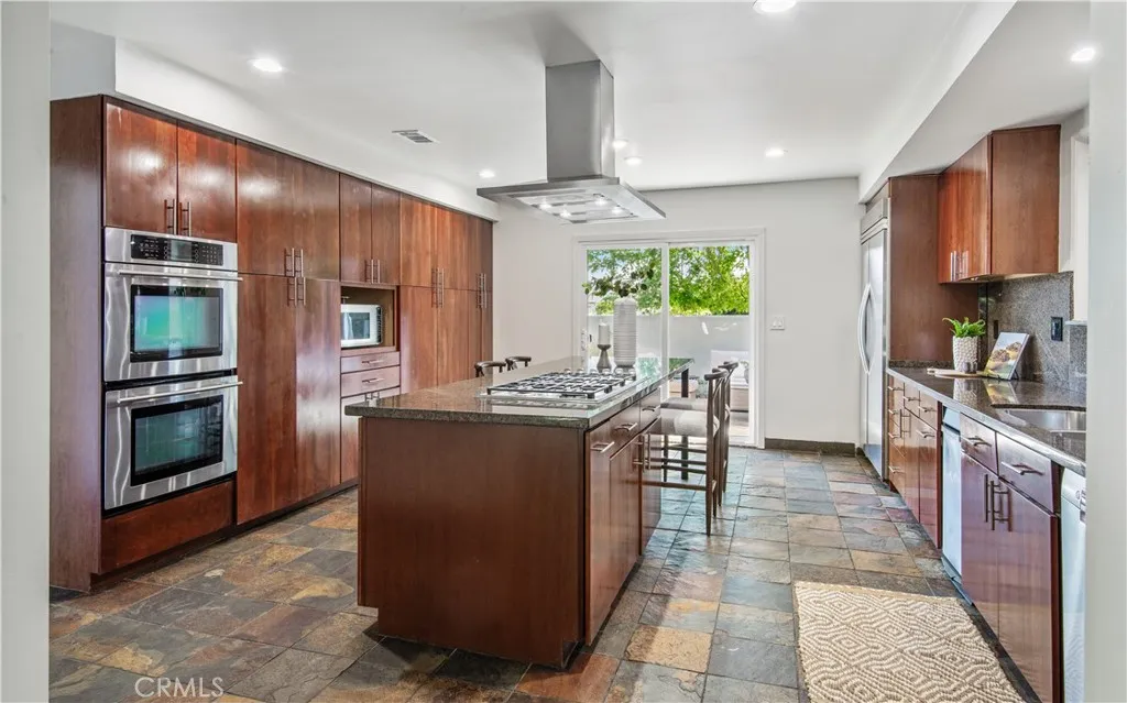 Additional image 16 of 905 N Hillside, Long Beach, CA 90815