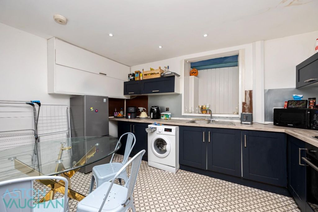 Additional image 9 of 6 bed terraced house to rentSt. Pauls Street, Brighton BN2