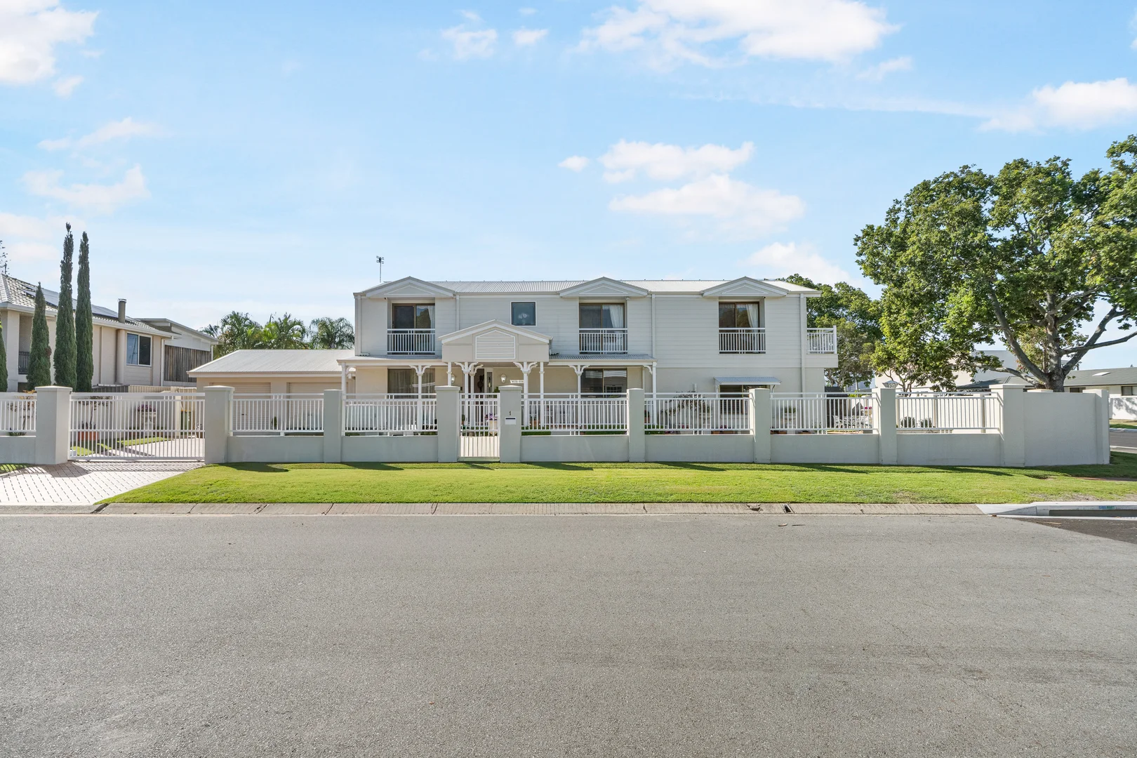 Additional image 9 of 1 Gallileo Place, Mermaid Waters QLD 4218