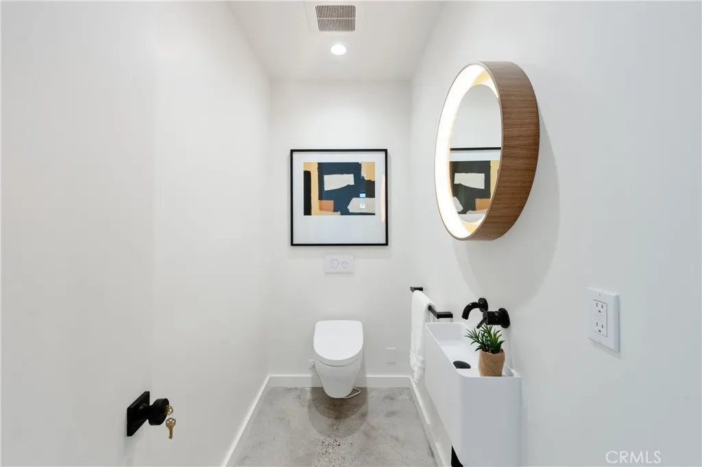 Additional image 79 of 12123 Iowa Ave, Los Angeles, CA 90025