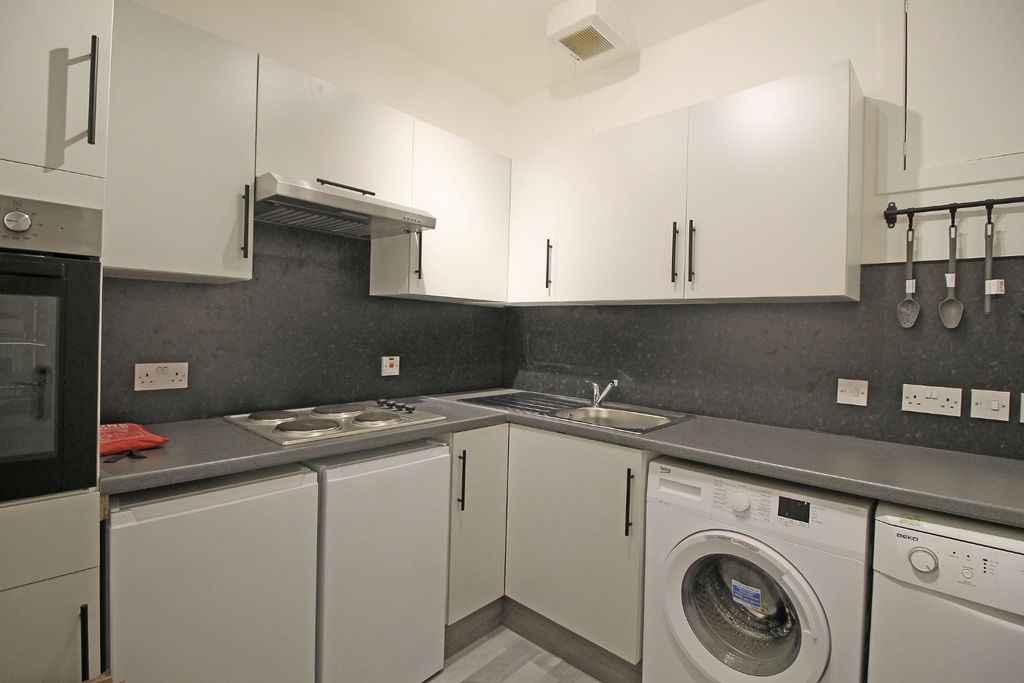 Additional image 3 of 3 bed flat to rentJames Street, Riverside, Stirling FK8