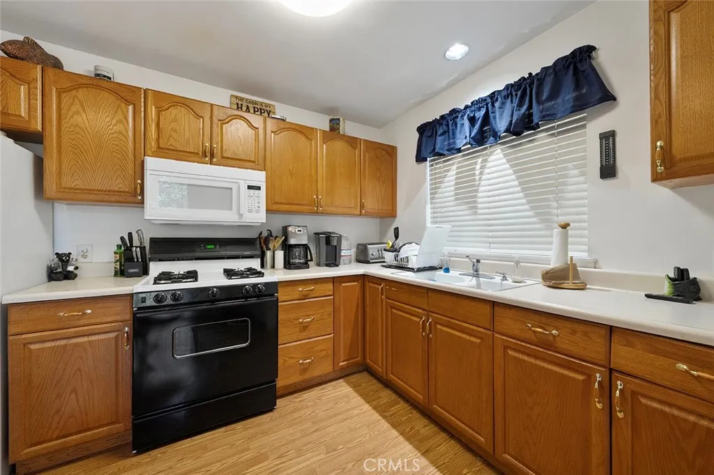 Additional image 10 of 330 Canyon Drive, Cedarpines Park, CA 92322