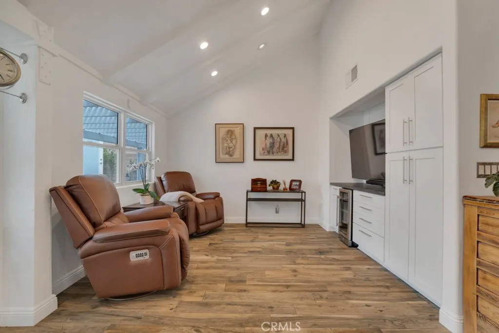 Additional image 21 of 6305 Crebs Ave, Tarzana, CA 91335