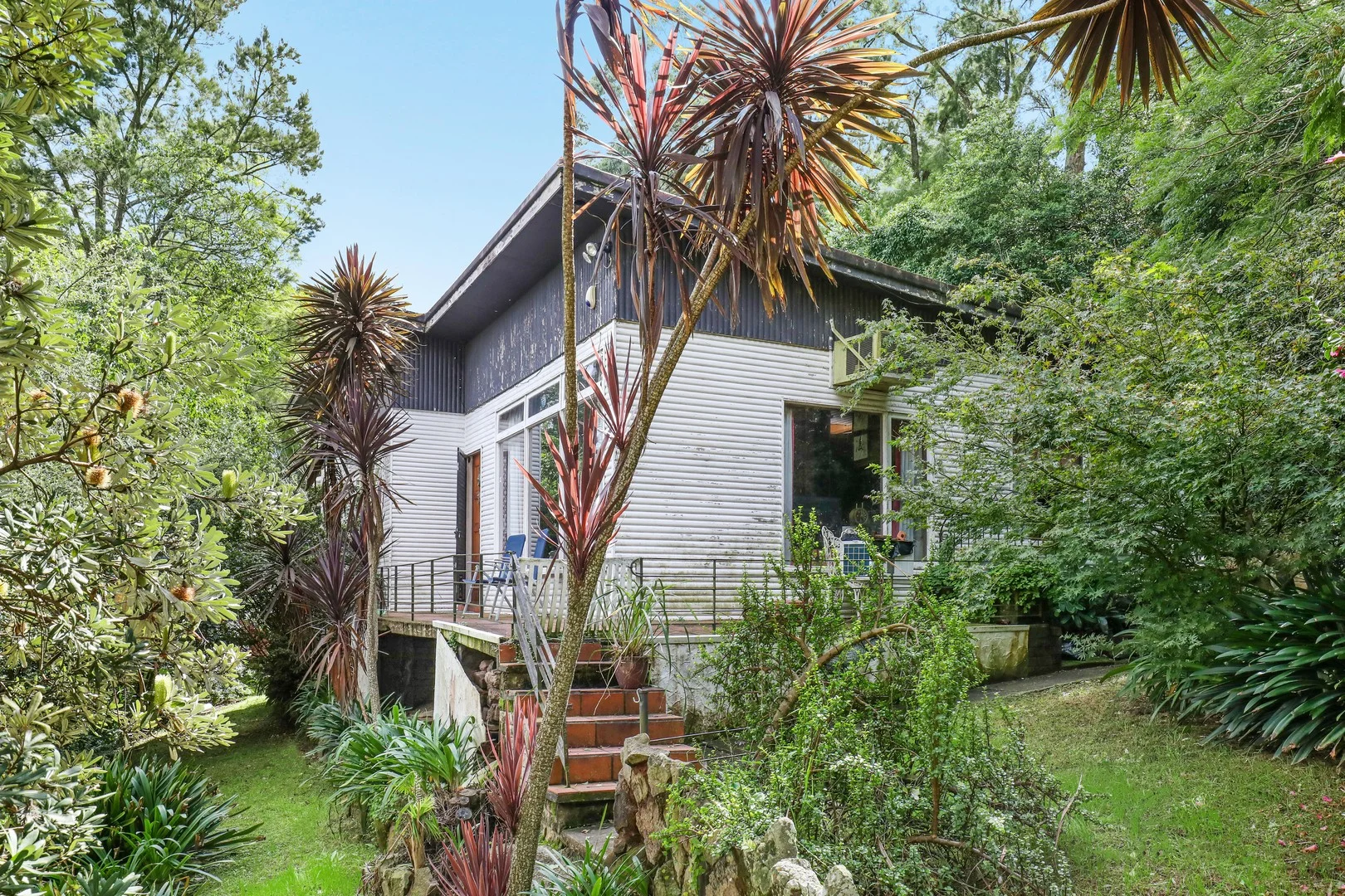 4 Lara Place, Mount Keira NSW 2500