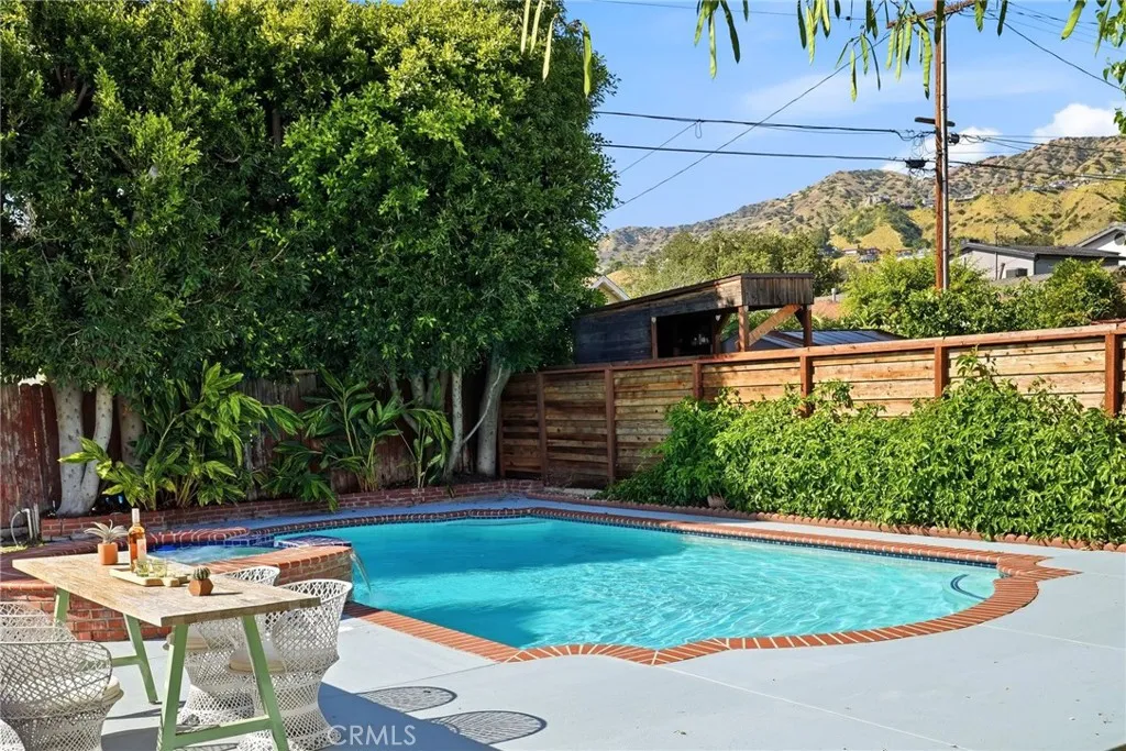 Additional image 84 of 435 Eton Drive, Burbank, CA 91504