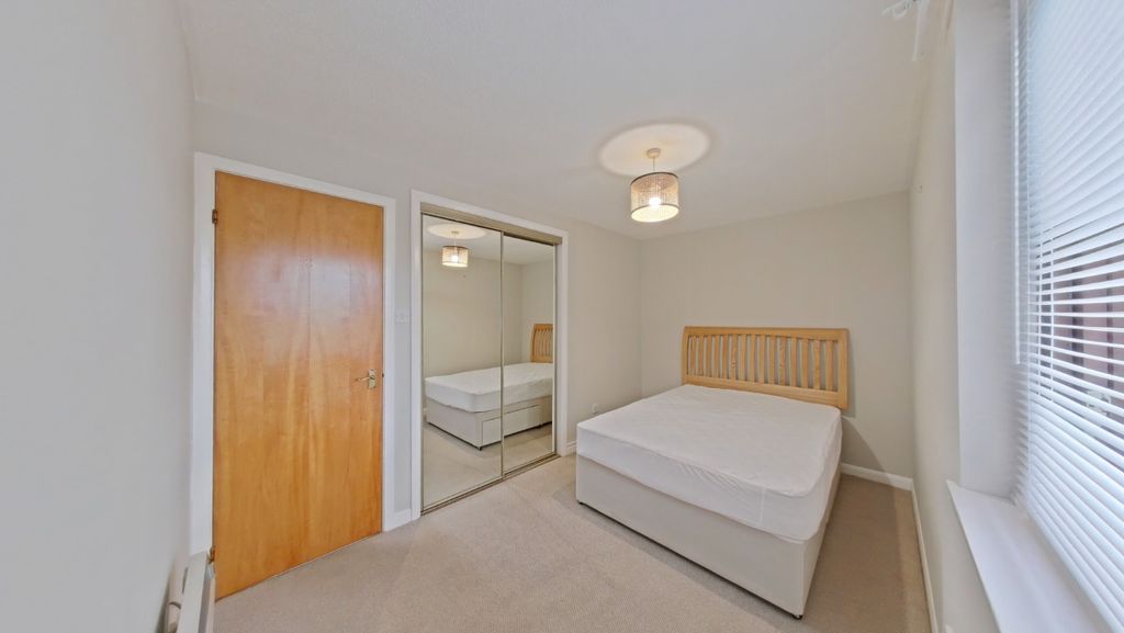 Additional image 4 of 2 bed flat to rentForthview, Riverside, Stirling FK8