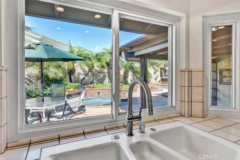 Additional image 92 of 18886 Mount Walton Circle, Fountain Valley, CA 92708
