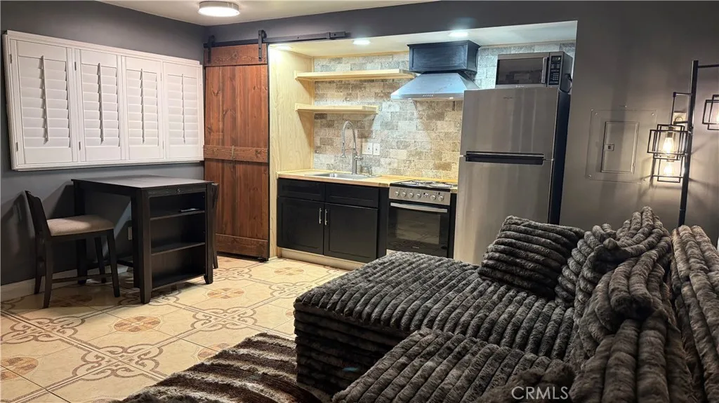 Additional image 6 of 7904 Laurel Canyon Blvd Unit 12, North Hollywood, CA 91605