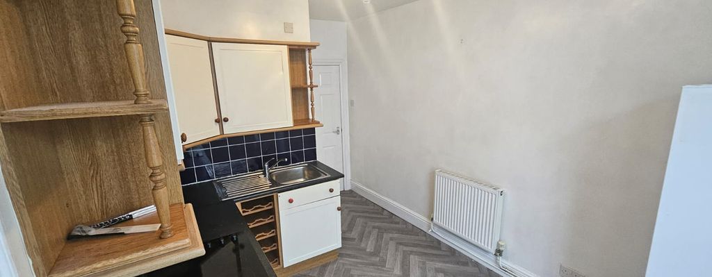 Additional image 4 of 1 bed flat to rentPier Street, Aberystwyth SY23