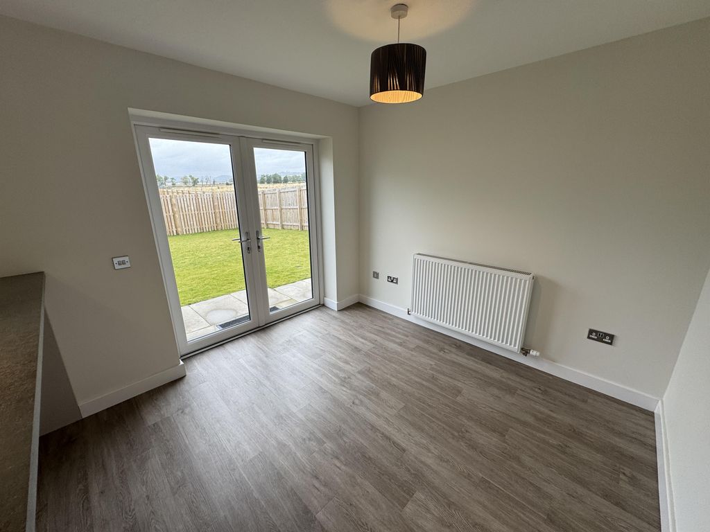 Additional image 10 of 3 bed semi-detached house to rent3 Strathgray Wynd, Dundee DD2
