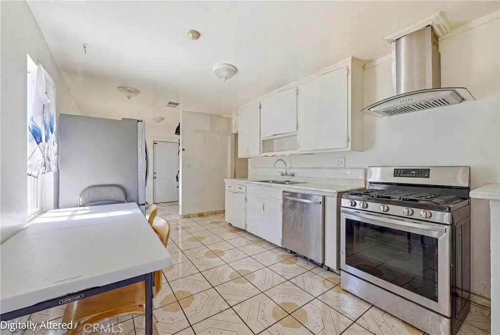 Additional image 28 of 1054 W 24th St, Merced, CA 95340