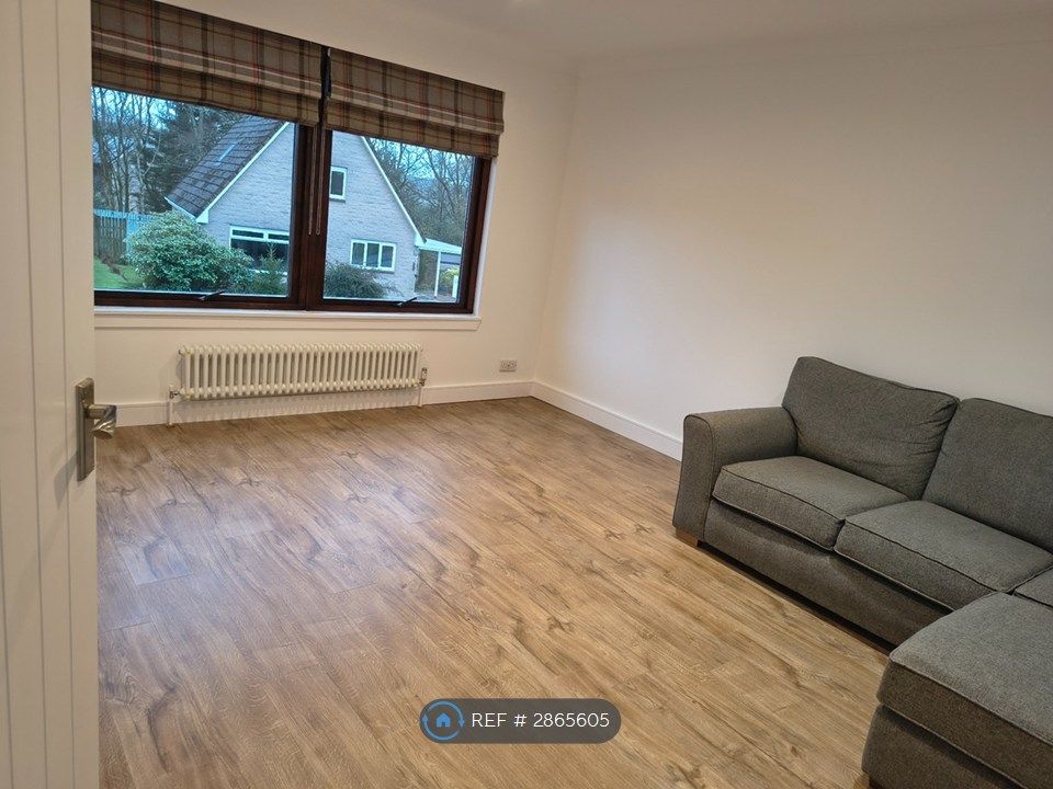 Additional image 5 of 2 bed flat to rentHillview Place, Dollar FK14