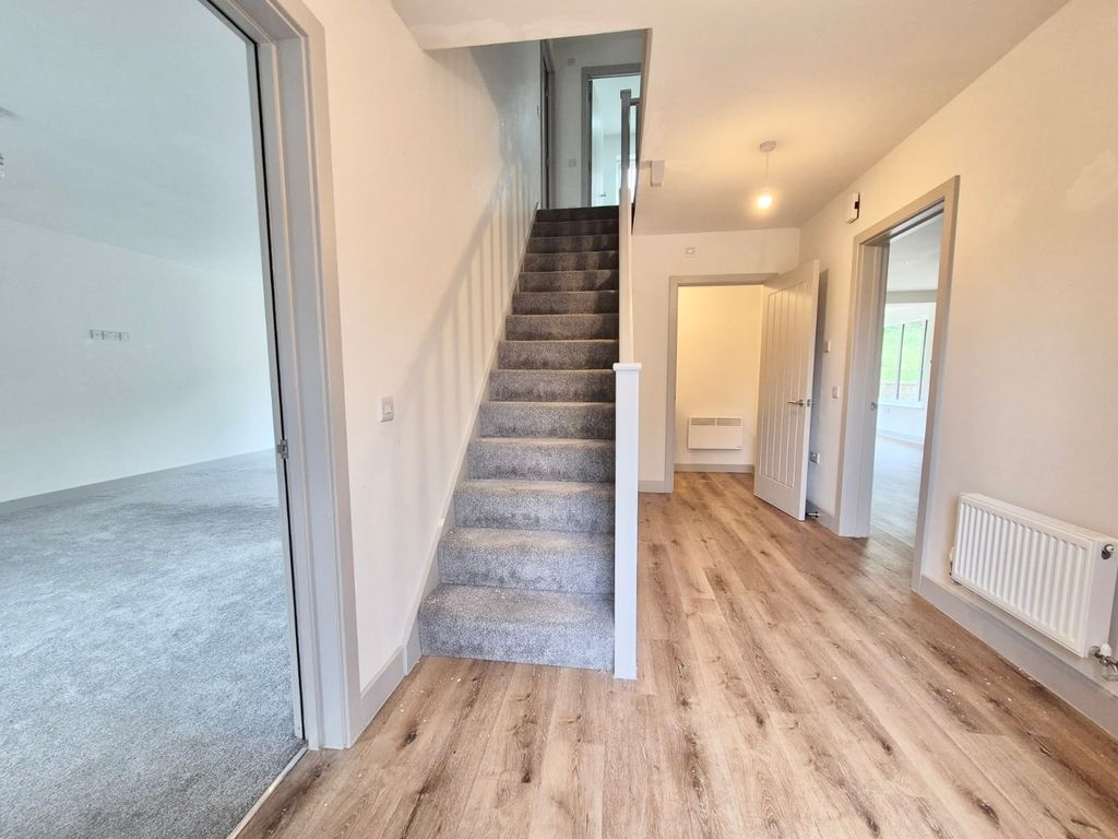 Additional image 3 of 6 bed detached house to rentPennyside Square, Loggerheads TF9