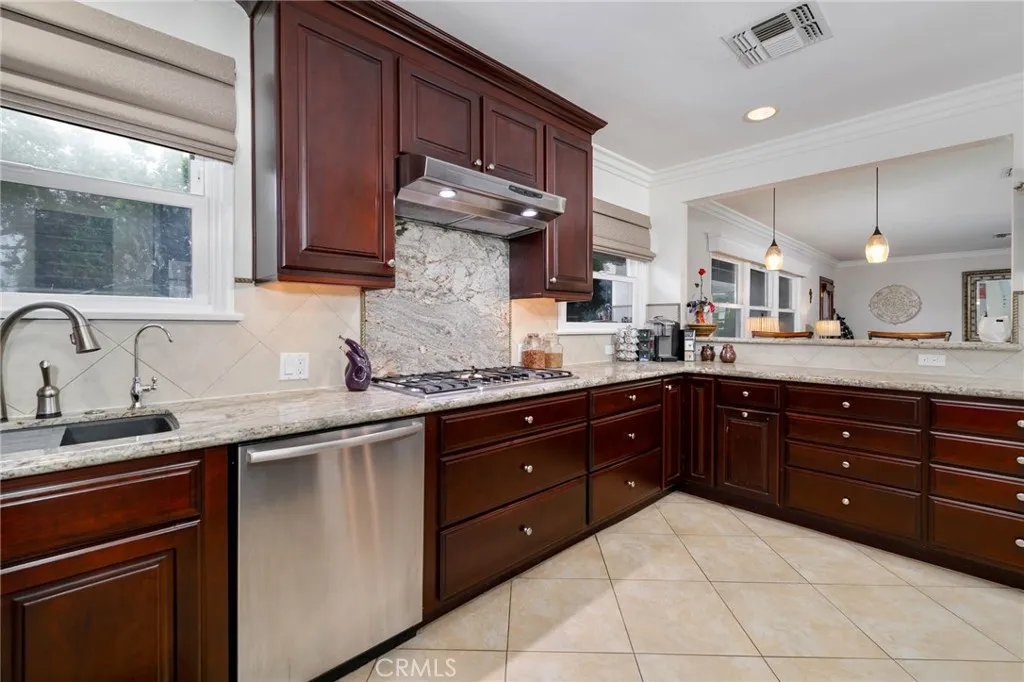 Additional image 46 of 307 11th, Azusa, CA 91702