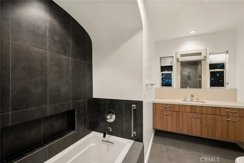 Additional image 9 of 2511 Granville Ave, Los Angeles, CA 90064