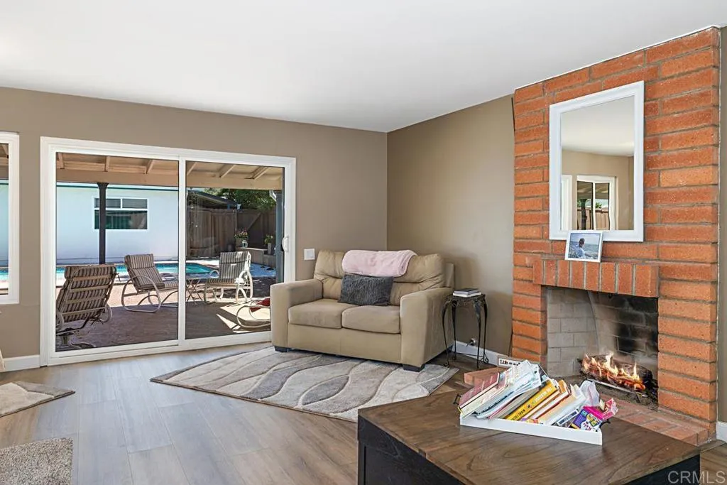 Additional image 47 of 5676 Chateau Dr, San Diego, CA 92117