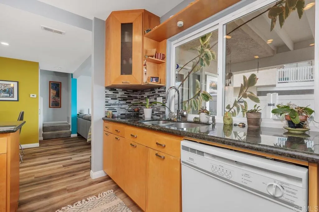 Additional image 11 of 1081 Woodlake Dr, Cardiff By The Sea, CA 92007