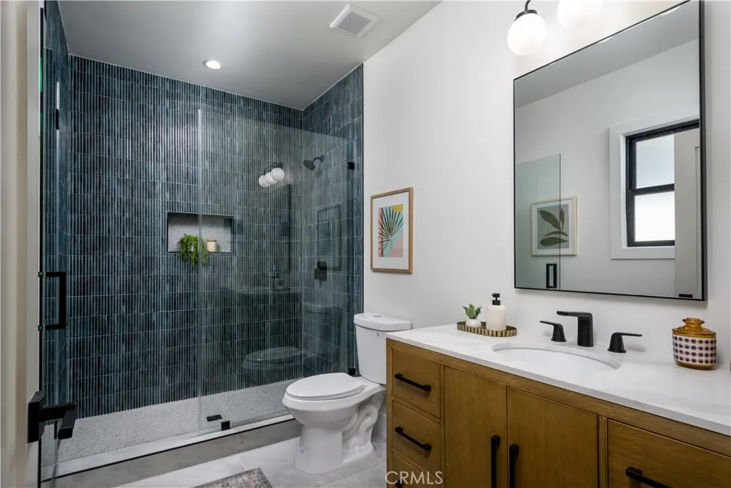 Additional image 16 of 223 Howland Canal Ct, Venice, CA 90291