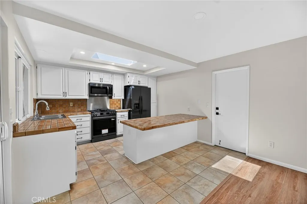 Additional image 60 of 449 Hillway Drive, Vista, CA 92084