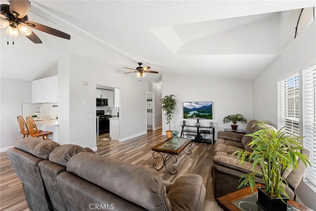 Additional image 5 of 790 Santa Clara Circle, Hemet, CA 92543
