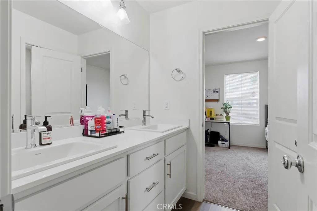 Additional image 43 of 8716 Akero Ave, Bakersfield, CA 93307
