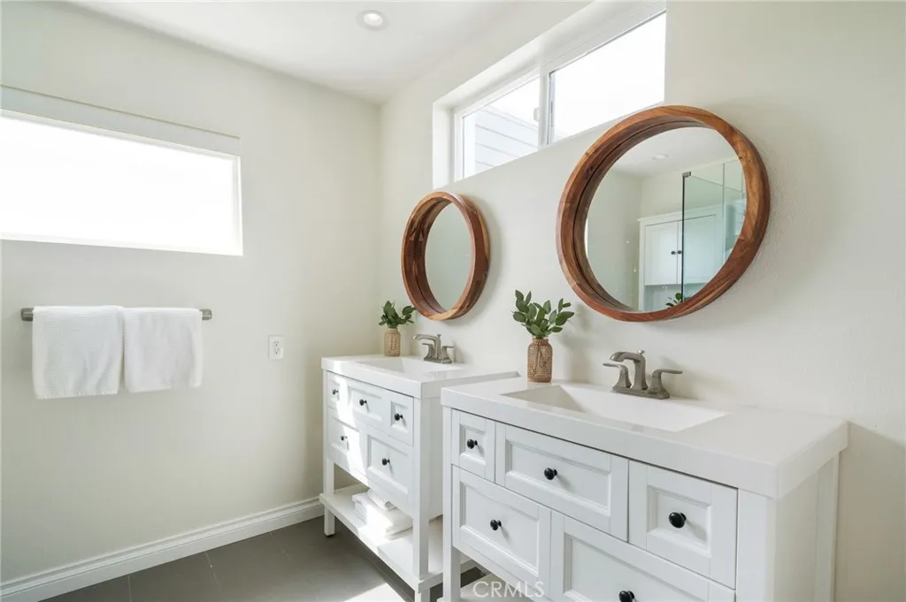 Additional image 25 of 1300 12th Street Unit E, Manhattan Beach, CA 90266