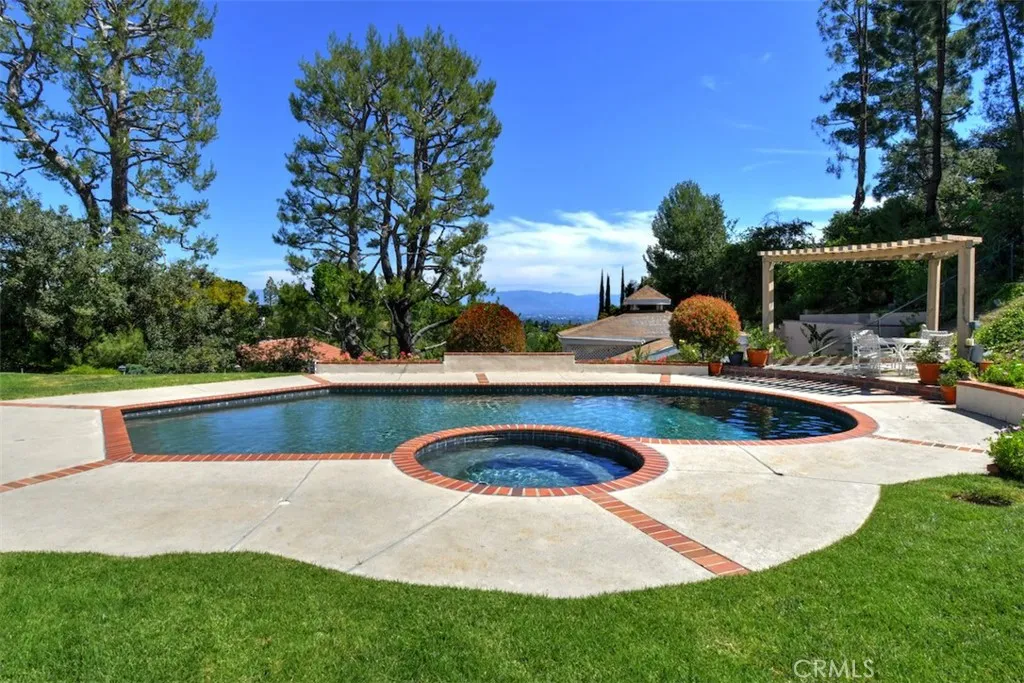Additional image 51 of 19970 Greenbriar Drive, Tarzana, CA 91356