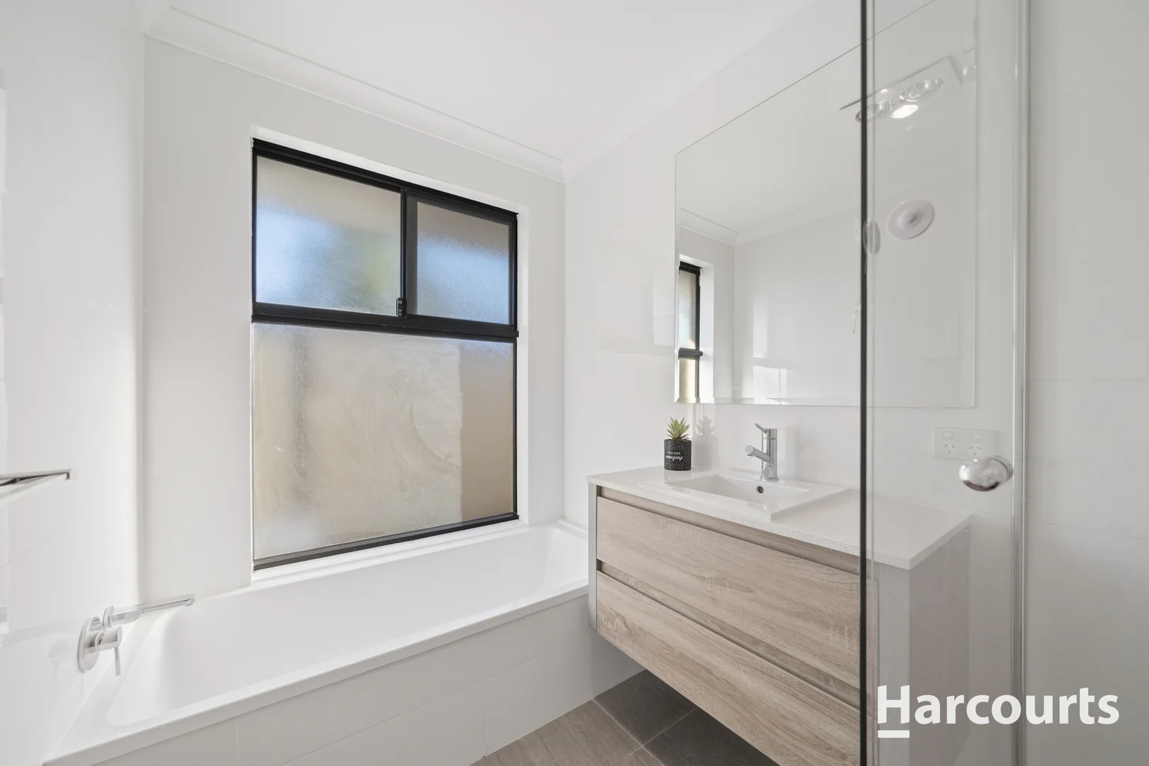 Additional image 24 of 28 Chatsworth Drive, Hocking WA 6065