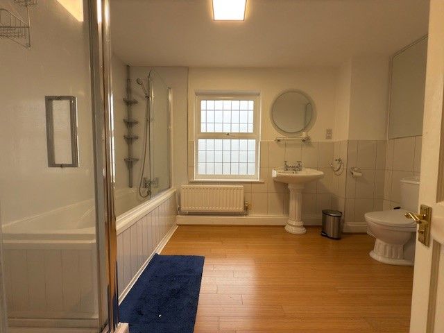 Additional image 13 of 4 bed property to rentBerkley Gardens, Worcester WR3