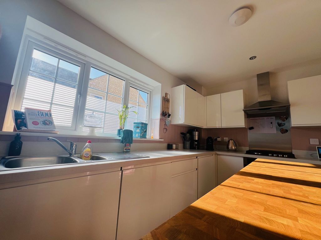 Additional image 26 of 5 bed property to rentSissons Close, Barnack, Stamford PE9