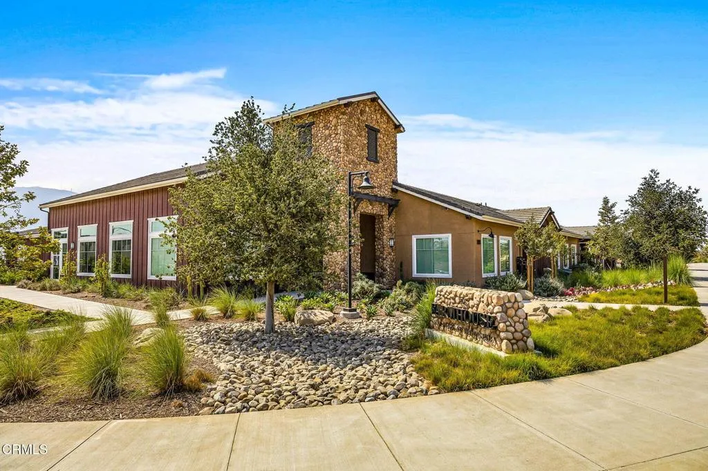 Additional image 120 of 562 Kumquat Court, Santa Paula, CA 93060