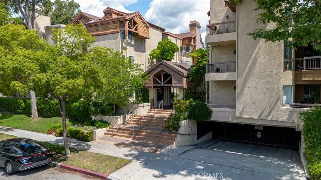 Additional image 33 of 236 N Louise Street Unit 104, Glendale, CA 91206