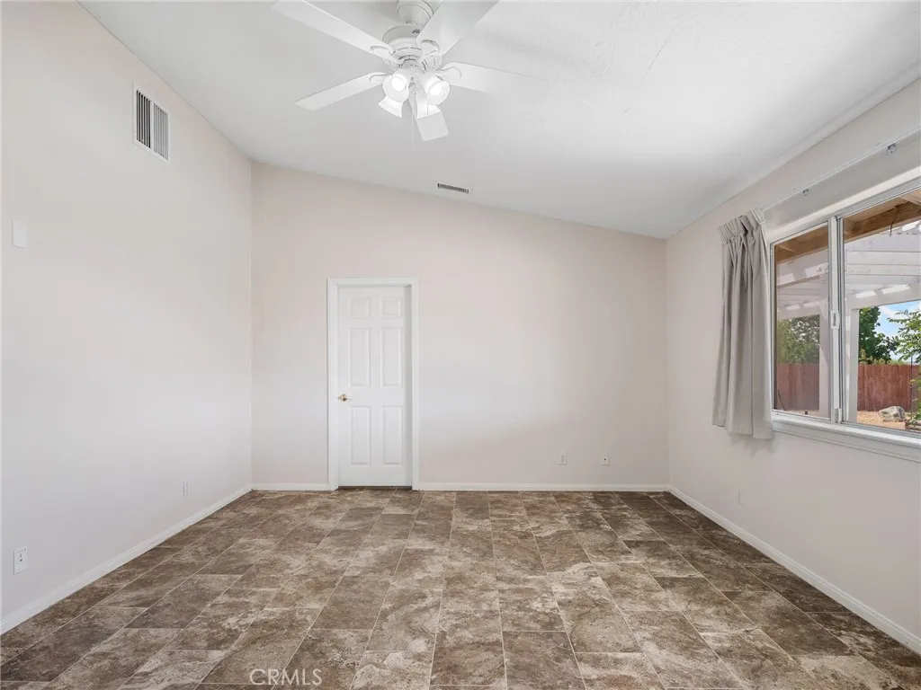 Additional image 83 of 16992 Joshua Rd, Apple Valley, CA 92307