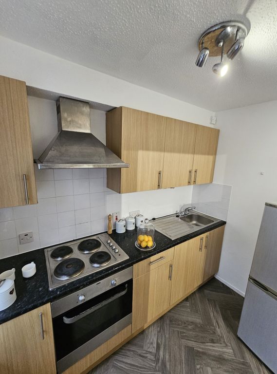 Additional image 5 of 1 bed flat to rentFlat 16 St Ninians Court, Villa Road, Luton LU2